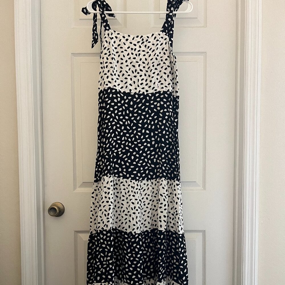 Black and white spotted dress in size small